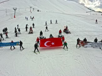 yedikuyularin zirvesinde istiklal sehitleri anildi