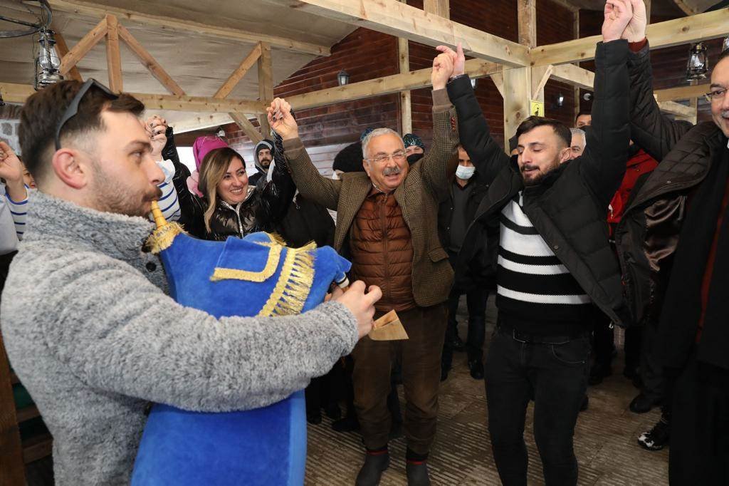 Cambasi Kis Festivali Renkli Goruntulere Sahne Oldu