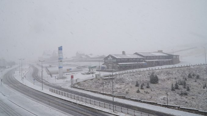 Erciyes Kayak Merkezi Yeni Sezona Hazir Erciyes Kayak Merkezi Yeni Sezona Hazir