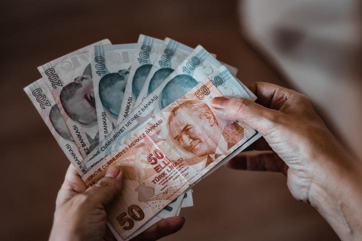 bagkur-emekli-bayram-ikramiyesi-odeme-gunu-yakindan-takip-ediliyor-2-cEVmR8ay.jpg