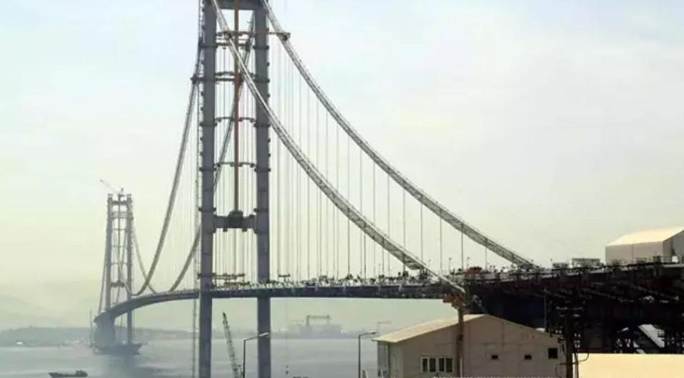 bayramda-osmangazi-koprusu-ve-ulastirma-bakani-aciklamalari-1-rjOCu1gG.jpg