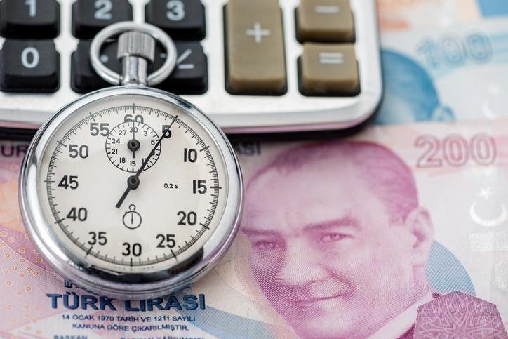 calisma-ve-sosyal-guvenlik-bakani-vedat-isikhandan-anneler-ve-bakicilara-destek-u8Ren695.jpg