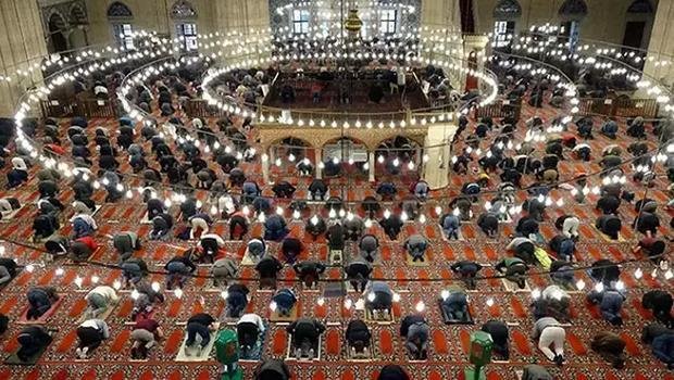 diyanet-tarafindan-aciklanan-balikesir-bayram-namazi-saati-0-irYagfL2.jpg