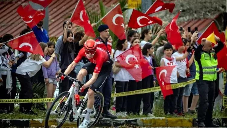 izmirde-59-cumhurbaskanligi-bisiklet-turu-ve-ulasim-duzenlemeleri-4-JFyIAhe4.jpg