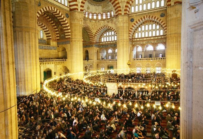 Teravih Namazı Kılınışı ve Adımları