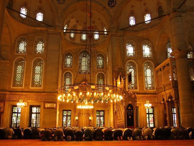 Kadir Gecesi'nde Tesbih Namazı ve Okunacak Dualar