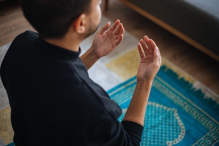 Ramazan Ayının Son Cuma Günü Dua ve Adetleri