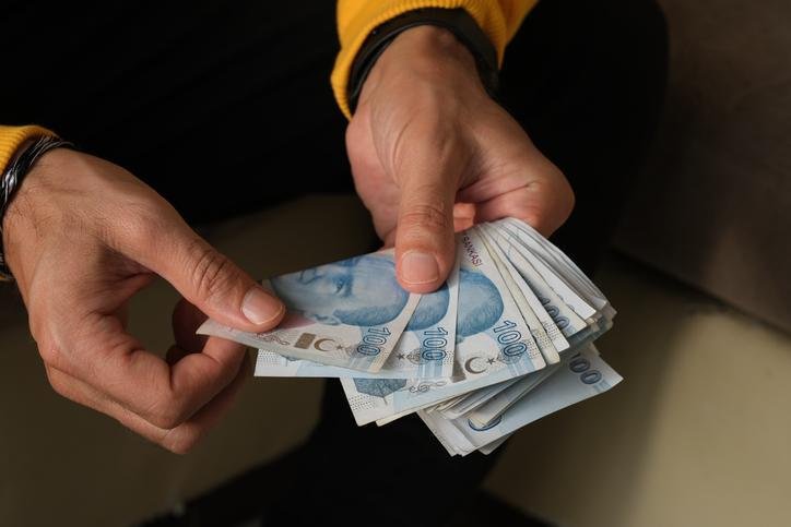 150-bin-tl-faizsiz-evlilik-kredisi-odeme-tarihi-aciklandi-g9l2YzS7.jpg