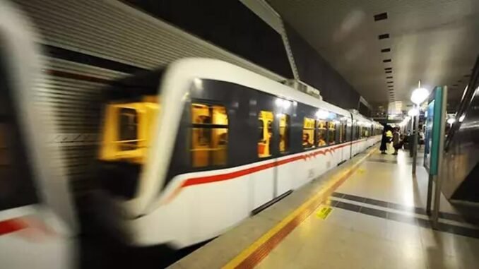 22-mayis-izmir-metro-calisiyor-mu-kapali-mi-LI4QiLyP.jpg