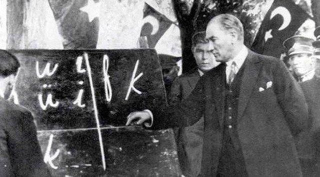ataturke-basogretmen-unvani-ne-zaman-verildi-ZVvnZCV7.jpg