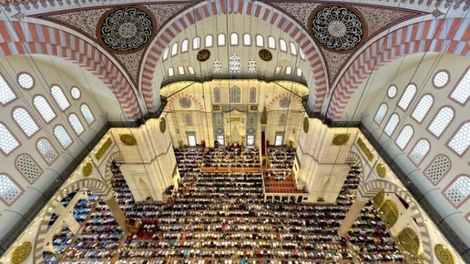 bayram-namazi-hukmu-ve-detaylari-CxPWMimh.jpg