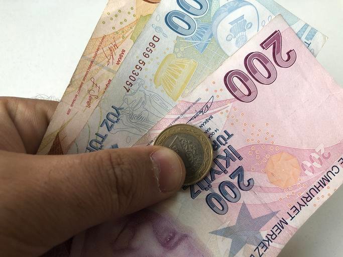 Kim Ne Kadar Maaş Alıyor?