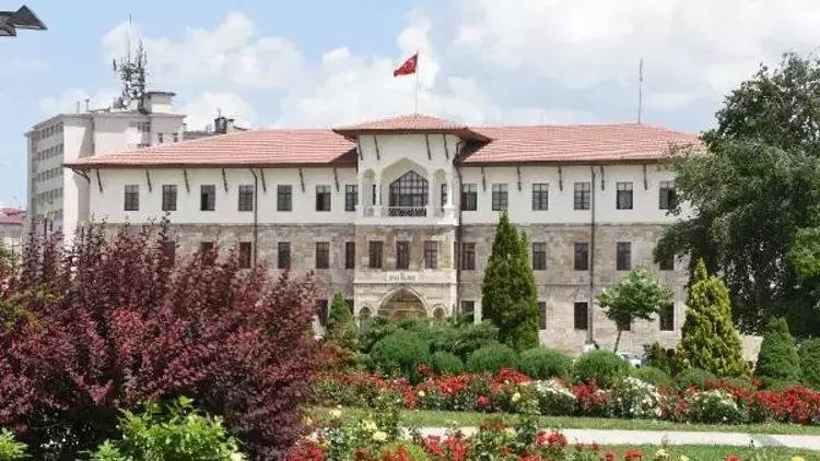 cumhurbaskanligi-atamalari-ve-mulkiye-basmufettisi-gorevleri-5-MRZlfjAB.jpg