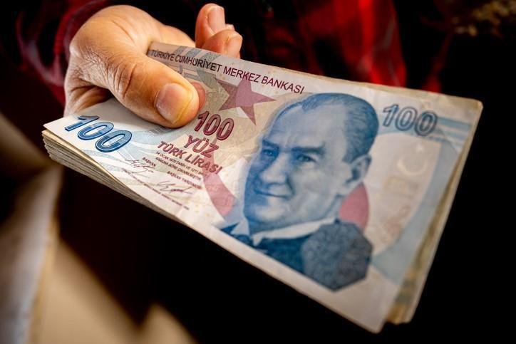 emekli-maas-zammi-gundemde-en-dusuk-emekli-maasi-ne-kadar-olacak-2-b29aHR66.jpg