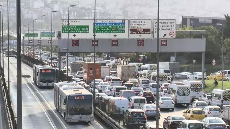 halic-koprusu-yol-calismasi-nedeniyle-trafige-kapali-yonler-2-zjmSrZ21.jpg