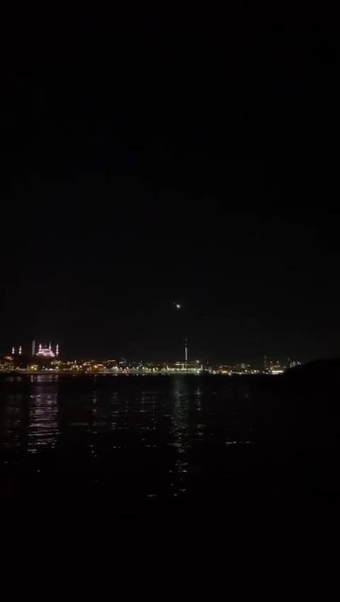 İstanbul'a Göktaşı Düştü İddiası