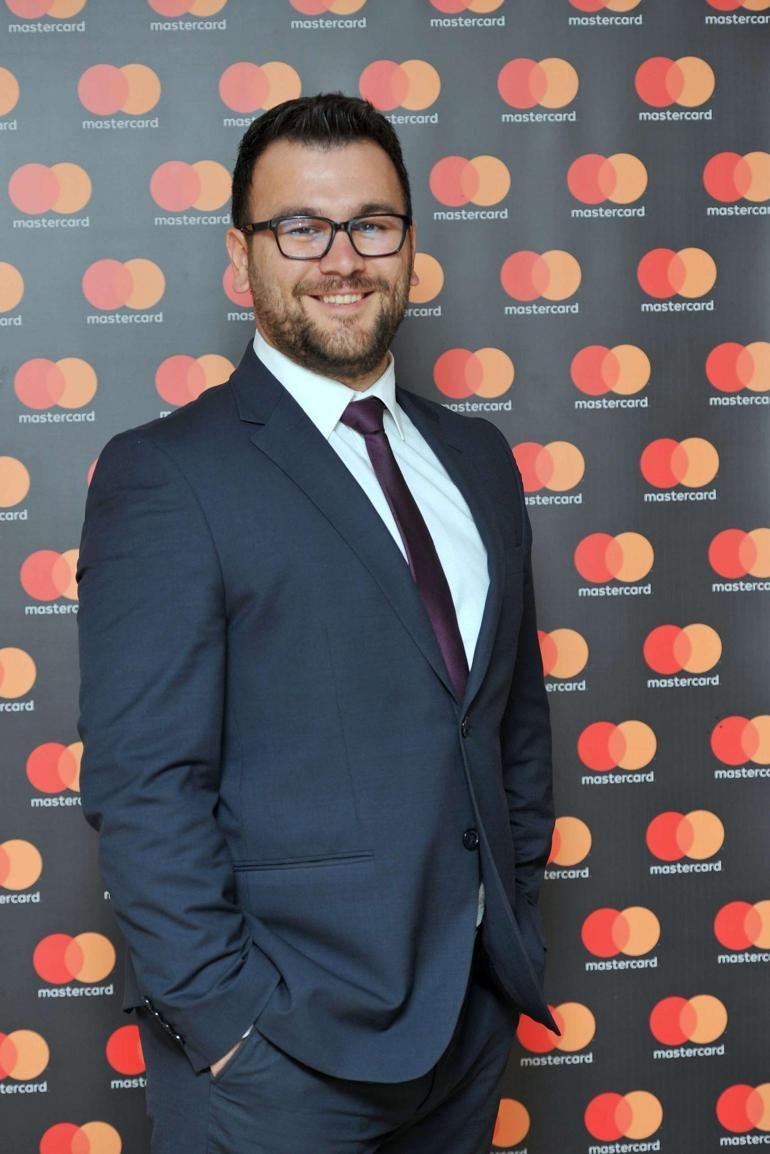 mastercard-turkiye-ve-azerbaycan-genel-mudurlerinden-aciklamalar-0-2KMAiH5E.jpg