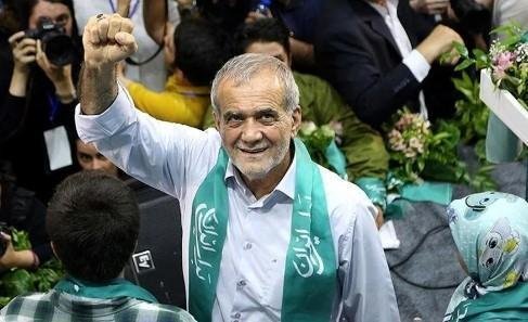mesut-pezeskiyan-iranli-kalp-cerrahi-ve-reformcu-politikaci-zU4zG2IT.jpg