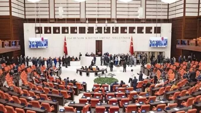 yargi-paketi-ve-meclis-tatil-tarihi-vwmOtnAN.jpg