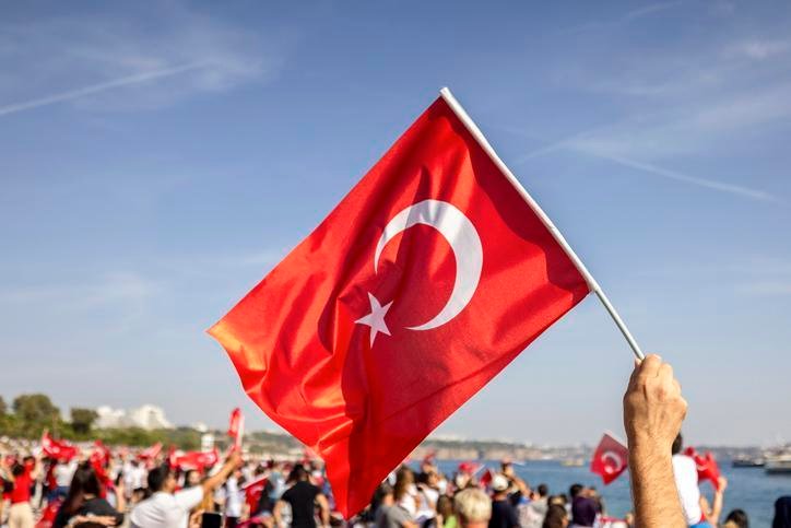 30-agustos-zafer-bayrami-resmi-tatil-ve-ozel-sektor-durumu-4-jxMf8cfp.jpg