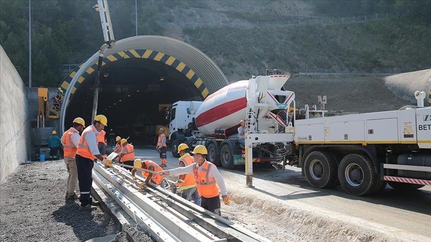 bolu-dagi-tuneli-calismalarinda-guncel-durum-ve-acilis-tarihi-3-cbCdrERv.jpg