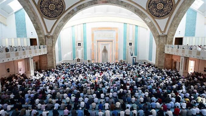 mevlid-kandili-tarihi-ve-onemi-xX3hrLHa.jpg