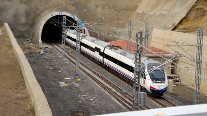 Samsun-Sarp Hızlı Tren Hattı’nın 300 Km’si Tünel Olacak