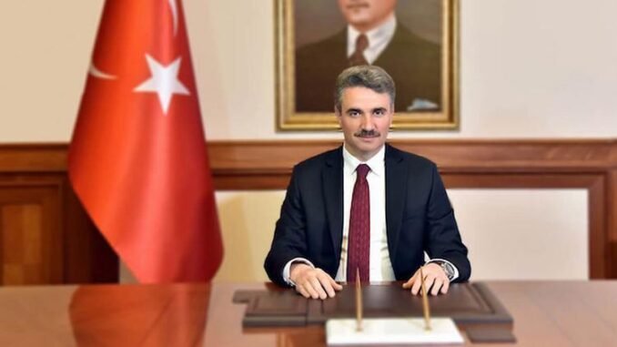 aydin-barusun-hayati-ve-kariyeri-1rekBUhp.jpg