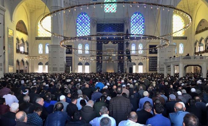 Cami: Şahsiyetimizi İmar Eden Kutlu Mekân
