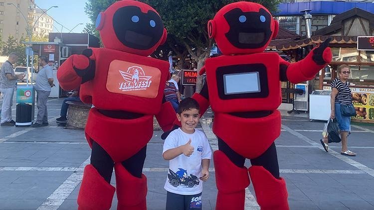 teknofest-adana-2024-teknoloji-ve-eglence-dolu-festival-2-tCWt4K2O.jpg