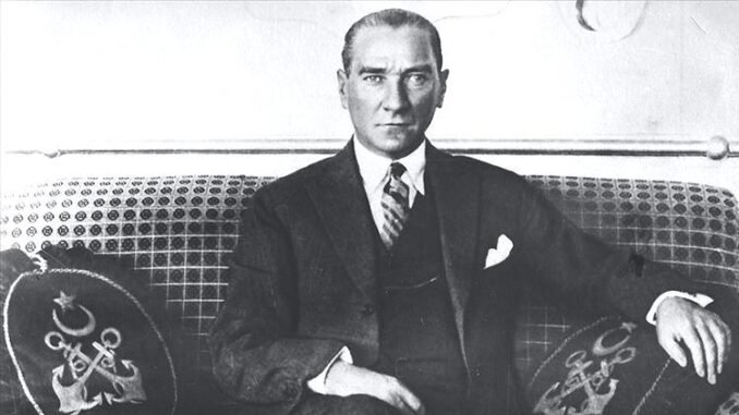 29-ekim-cumhuriyet-bayrami-ve-ataturkun-sozleri-FuD5YcW1.jpg