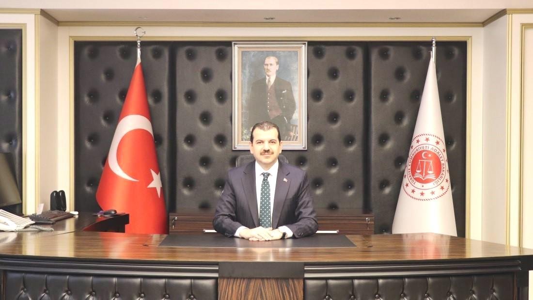 adalet-bakanligi-bakan-yardimcisi-mehmet-yilmazin-hayati-ve-kariyeri-zzNRW1TY.jpg