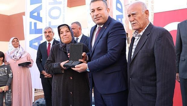 gaziantep-toki-kura-cekimi-sonuclari-ve-anahtar-teslim-toreni-1-DgKQWNdh.jpg