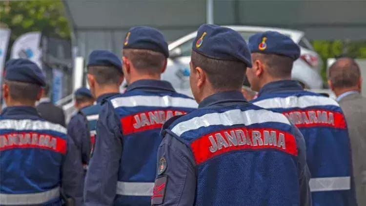 jandarma-genel-komutanligi-9-bin-690-uzman-erbas-alimi-duyurusu-5-Vla4aLgS.jpg