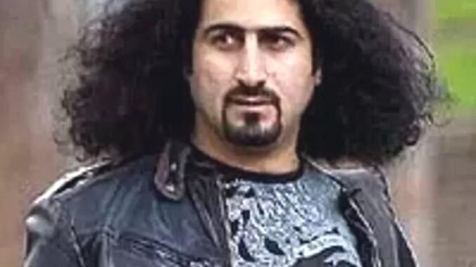 omer-bin-ladin-fransadan-sinir-disi-edildi-FdVVcQ9A.jpg