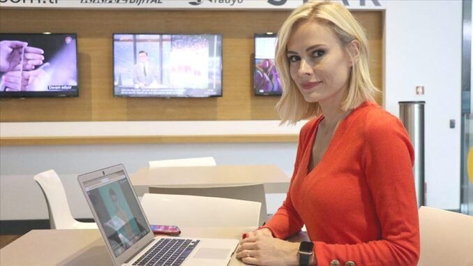 seda-ogretir-turk-televizyon-haberciliginin-onemli-isimlerinden-biri-dDxYApf2.jpg