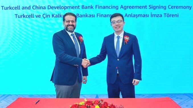 turkcell-ve-cin-kalkinma-bankasindan-300-milyon-euroluk-finansman-anlasmasi-si1qski1.jpg