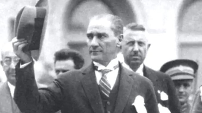 10-kasim-ataturku-anma-gunu-ve-anlami-VzBKcGcF.jpg