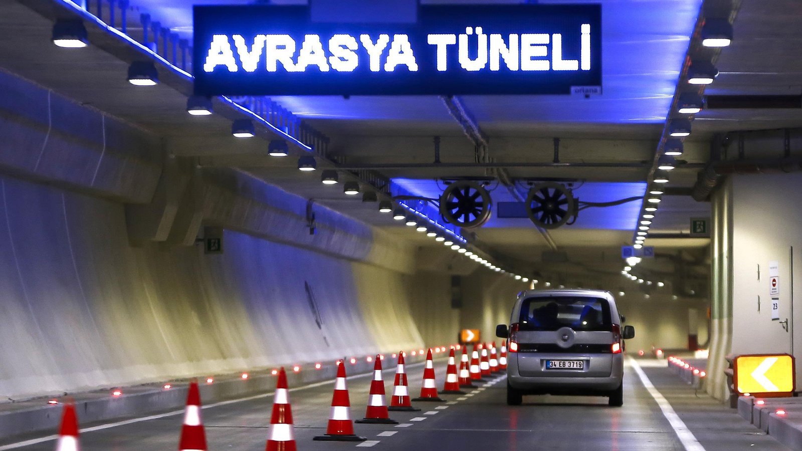 istanbulda-46-maraton-nedeniyle-trafige-kapali-yollar-0-8fraSXzi.jpg