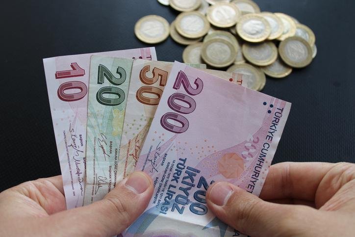 kyk-burs-ve-kredi-odemeleri-2024-2025-tarihler-ve-miktarlar-2-FC3yjquT.jpg