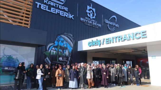 Kadın Çiftçiler Kartepe Teleferiğinde Eşsiz Deneyim Yaşadı